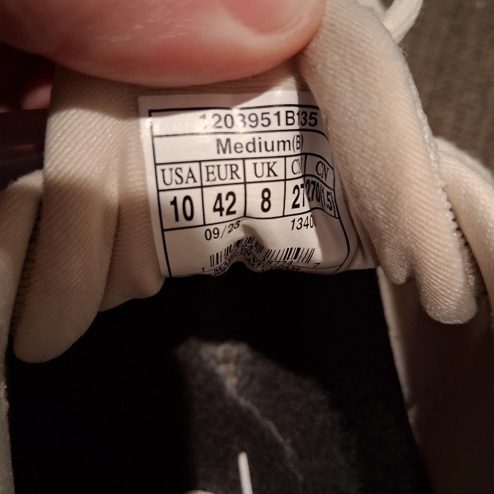 Brooks Ghost Max womens size 10 - Picture 6 of 6
